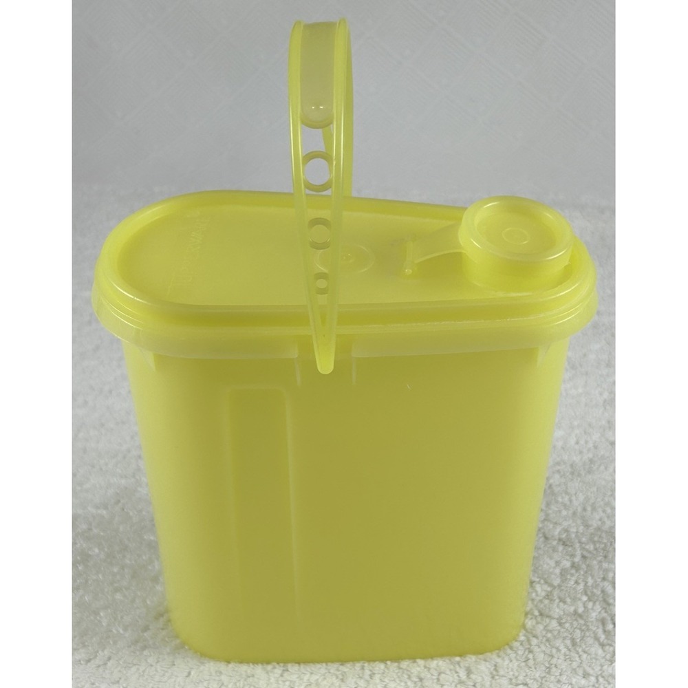 Vtg Tupperware Beverage Buddy 587 2 Qt Yellow Pitcher Lid Handle Complete *EUC*